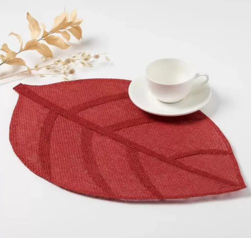 Салфетка сервировочная листочек цв.красный 30*45см 4361018